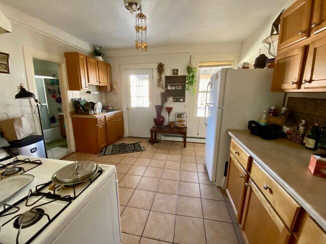 203 Hillside St, Unit 3