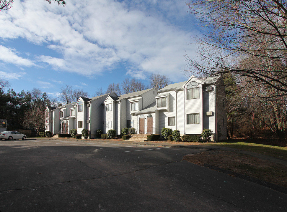 Wolcott Woods in Simsbury, CT - Building Photo