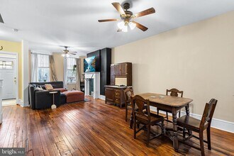 2718 W Jefferson St in Philadelphia, PA - Building Photo - Building Photo