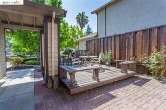 2708 Clover Ct in Antioch, CA - Building Photo - Building Photo