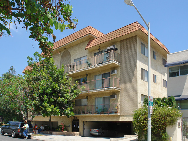 816 Westmount Dr in Los Angeles, CA - Building Photo - Building Photo