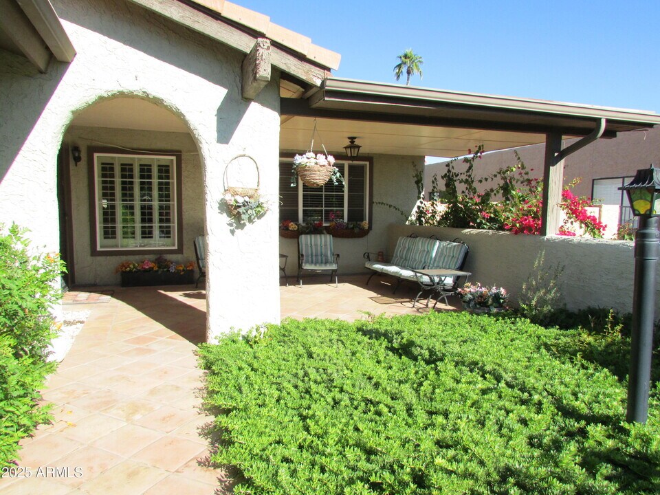 9438 E Michigan Ave in Sun Lakes, AZ - Building Photo