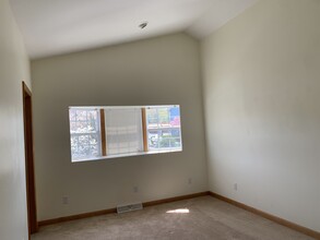 1408 3rd Ave, Unit 2 in Duncansville, PA - Building Photo - Building Photo