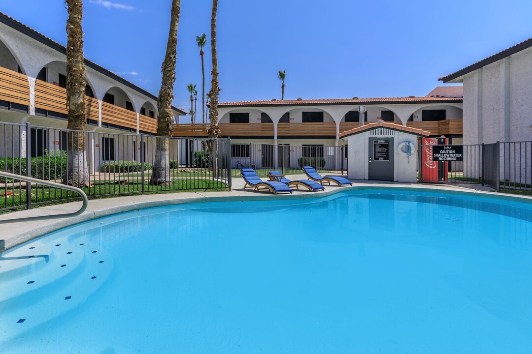 Tides on University in Mesa, AZ - Building Photo