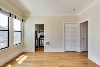 795 Pine in San Francisco, CA - Foto de edificio - Building Photo