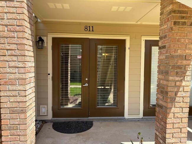 property at 5001 Soto Grande Dr