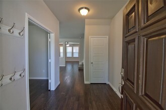 537 Jess Maynard Trail in Leander, TX - Building Photo - Building Photo