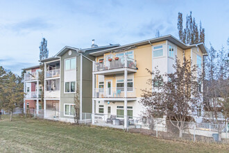 8803 101 Ave NW in Edmonton, AB - Building Photo - Building Photo