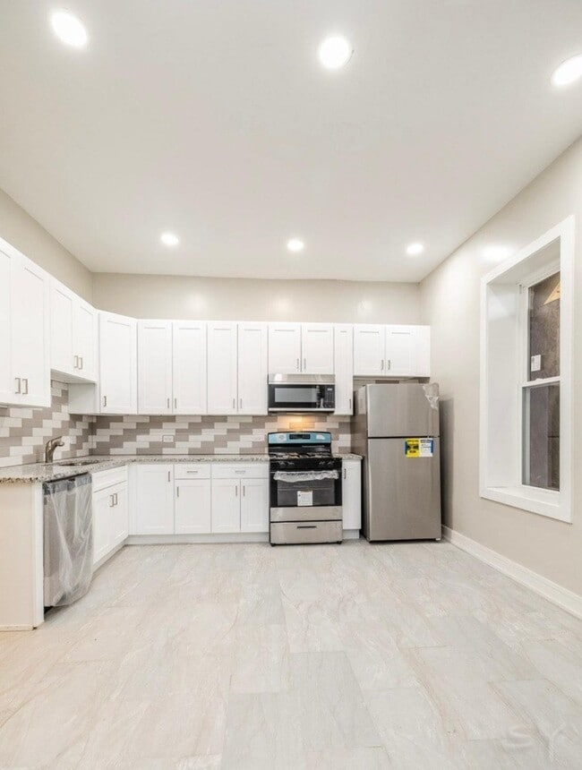 property at 6625 S Evans Ave