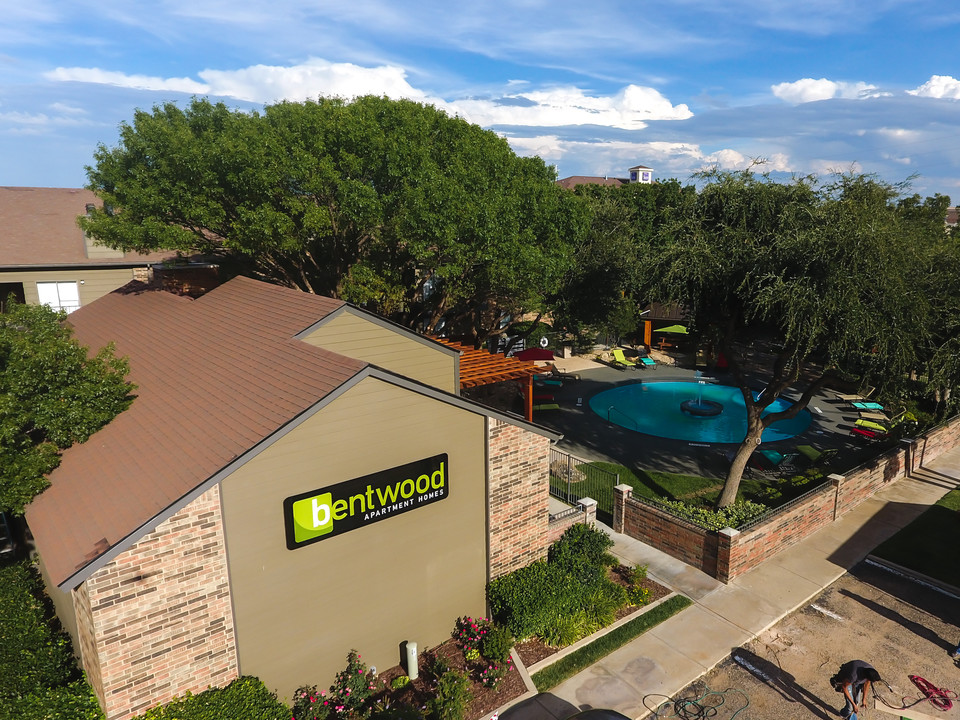 Bentwood Apartments in Lubbock, TX - Foto de edificio