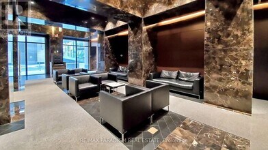 70 Temperance St in Toronto, ON - Building Photo - Building Photo