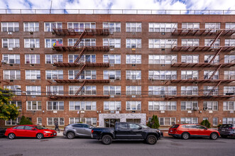 2555 E 12th St in Brooklyn, NY - Building Photo - Building Photo