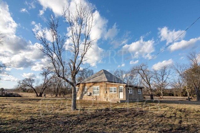 property at 2041 Cr 5300