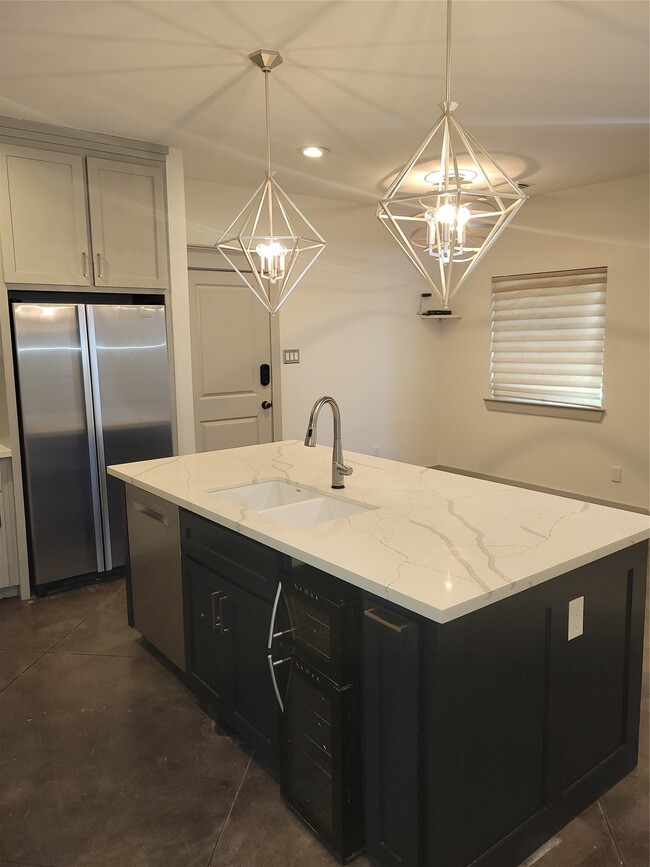 property at 4914 Rose St