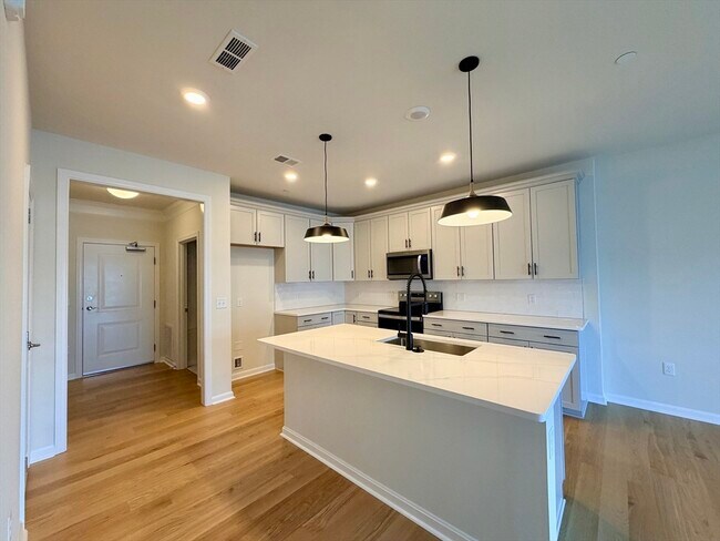 2 Codman Wy in Westborough, MA - Building Photo - Building Photo