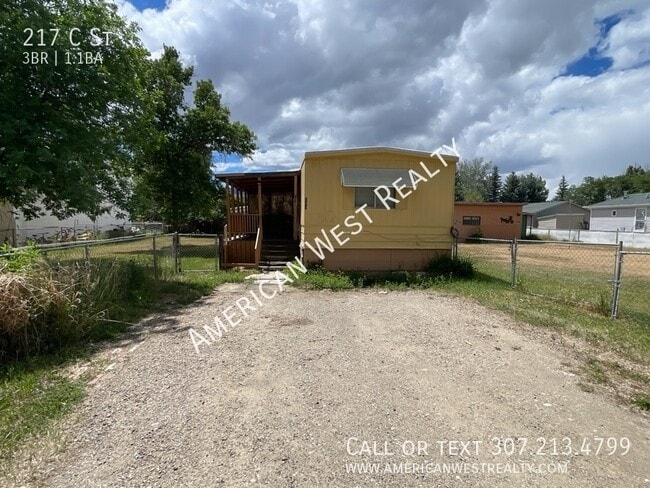 217 C St in Cody, WY - Building Photo - Building Photo