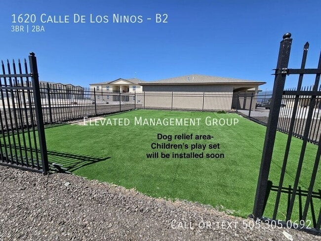 property at 1620 Calle de los Ninos Ave