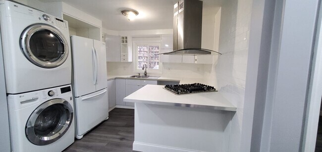 1510 67th Street, Unit #2 in North Bergen, NJ - Foto de edificio - Building Photo
