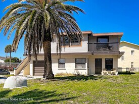 106 Sunrise Ave in Satellite Beach, FL - Building Photo
