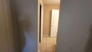 2213 N Jones Blvd in Las Vegas, NV - Building Photo - Building Photo