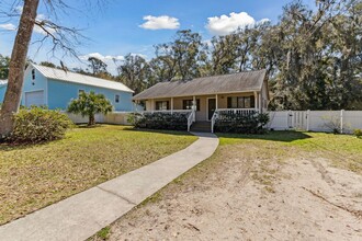 1424 Lewis St in Fernandina Beach, FL - Building Photo - Building Photo