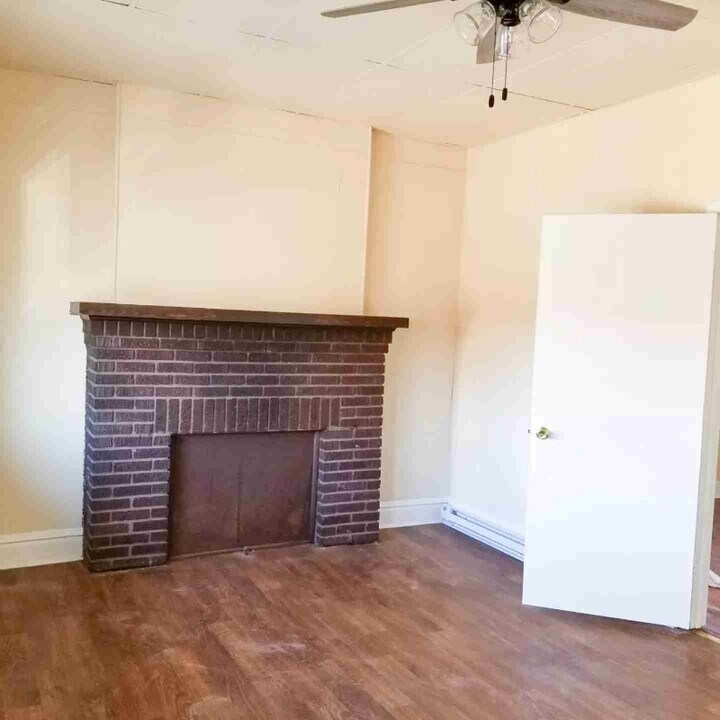 212 20th St in Huntington, WV - Building Photo