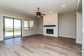 10913 E Butherus Dr in Scottsdale, AZ - Building Photo - Building Photo