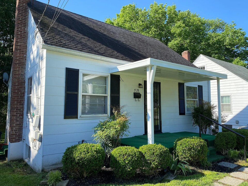 1528 McKay Ave in Louisville, KY - Building Photo