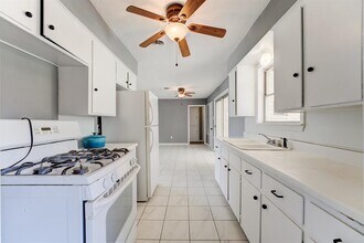 8623 Norton Dr in Houston, TX - Building Photo - Building Photo