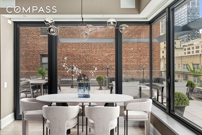 301 E 50th St in New York, NY - Building Photo - Building Photo