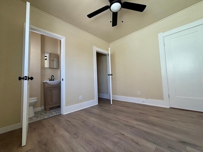 property at 5306 Cimarron St