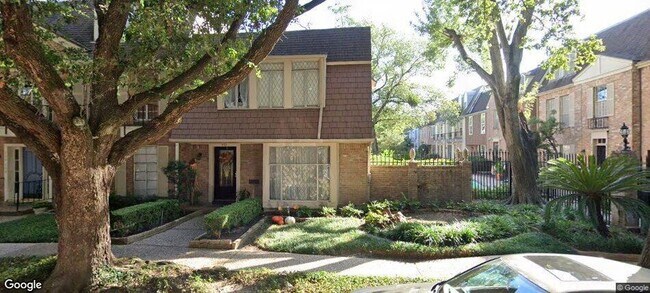 376 N Post Oak Ln in Houston, TX - Building Photo - Building Photo