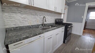 121 Delmont Ave in Worcester, MA - Building Photo - Building Photo