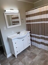 820 N 5th St, Unit 820 N 5th St in Manitowoc, WI - Foto de edificio - Building Photo