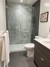 848 Yates St in Victoria, BC - Building Photo - Building Photo