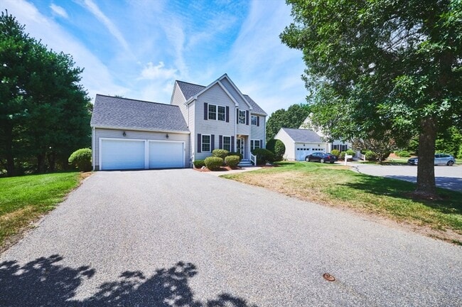 27 Cranberry Ln in Burlington, MA - Building Photo - Building Photo