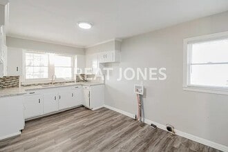 8329 8th Ave S in Birmingham, AL - Building Photo - Building Photo