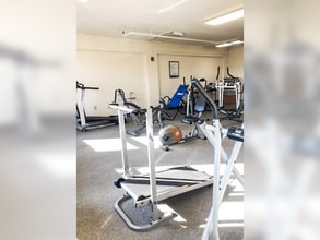 Marian Heights in Alton, IL - Foto de edificio - Building Photo