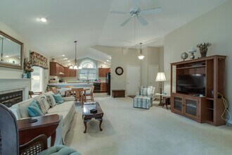 124 Agoli Way in Loudon, TN - Building Photo - Building Photo