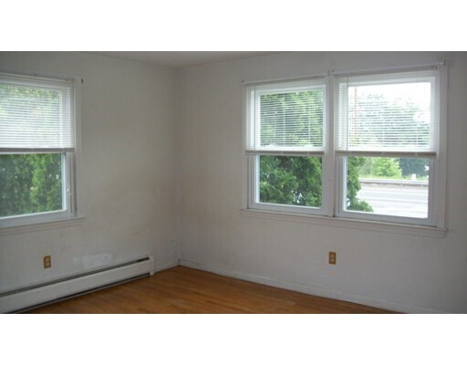 174 Tyngsboro Rd-Unit -5 in Chelmsford, MA - Building Photo - Building Photo