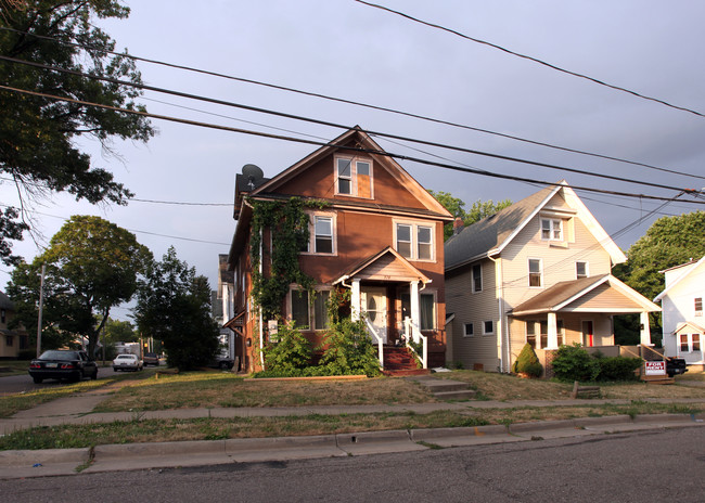 724 Excelsior Ave in Akron, OH - Building Photo - Building Photo