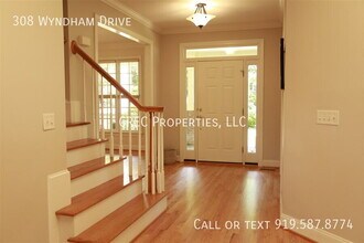 308 Wyndham Dr in Chapel Hill, NC - Building Photo - Building Photo
