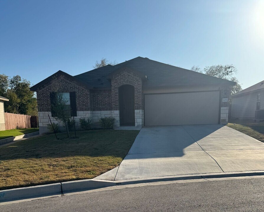 609 Eaton Dr in Temple, TX - Building Photo