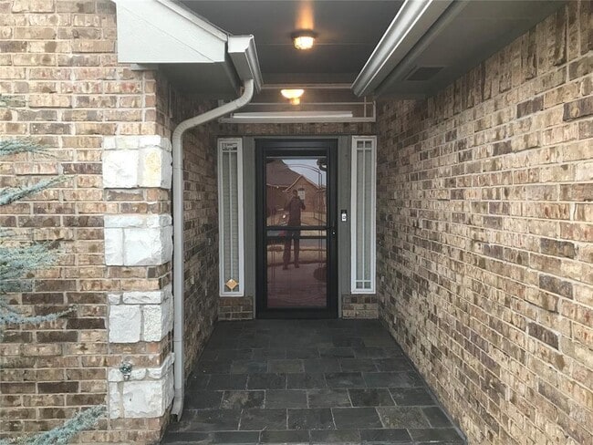 753 Caroline Dr in Yukon, OK - Building Photo - Building Photo