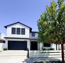 1400 Manzanita Ln in Manhattan Beach, CA - Building Photo