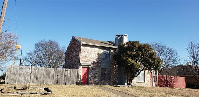 property at 810 Redbud Dr