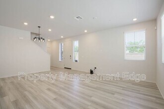 40268 Birchfield Dr in Temecula, CA - Building Photo - Building Photo