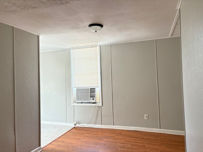 729 E Maple St, Unit #3 in Johnson City, TN - Foto de edificio - Building Photo