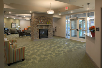 Bloom Living (A 55+ Community) in Olathe, KS - Foto de edificio - Building Photo