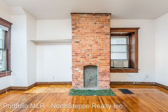 1689 Summit St in Columbus, OH - Building Photo - Building Photo